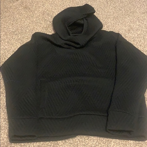 Black GapFit Sweatshirt - Picture 1 of 1